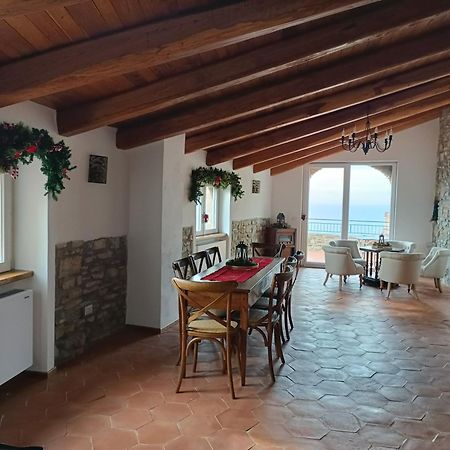Bed and Breakfast La Mansarda Castellabate Exterior foto