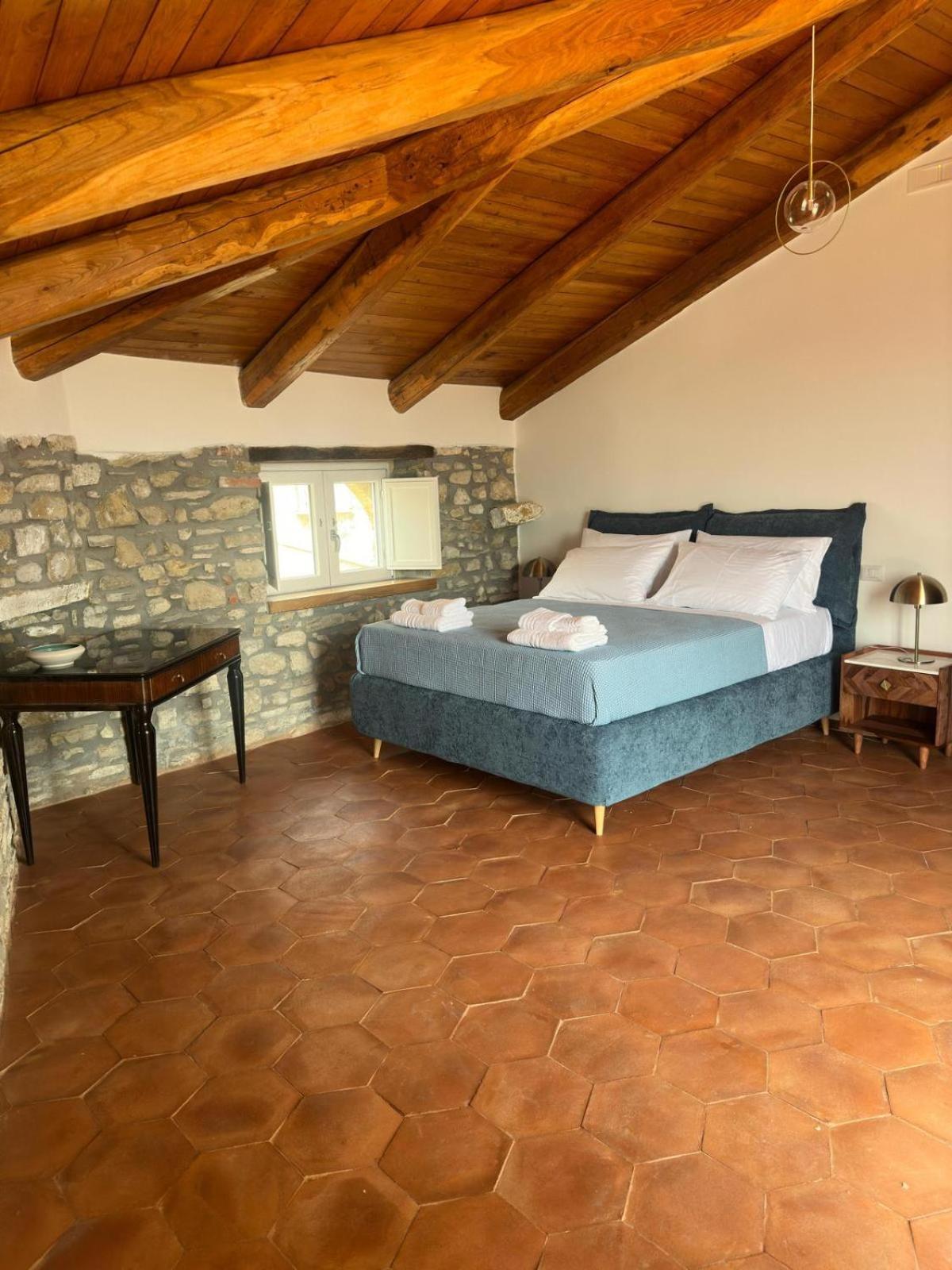 Bed and Breakfast La Mansarda Castellabate Exterior foto
