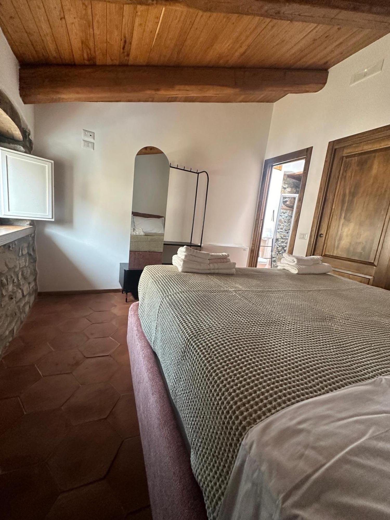 Bed and Breakfast La Mansarda Castellabate Exterior foto